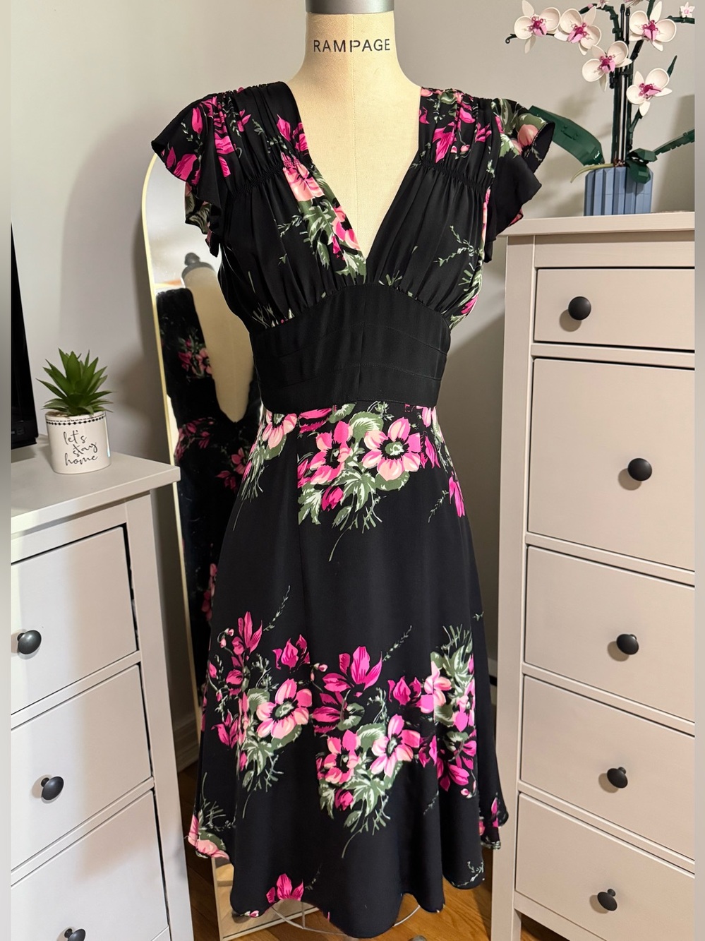 Trashy Diva by Candice Gwinn Black Floral‎ 100% Silk Fit & Flare Dress XS
